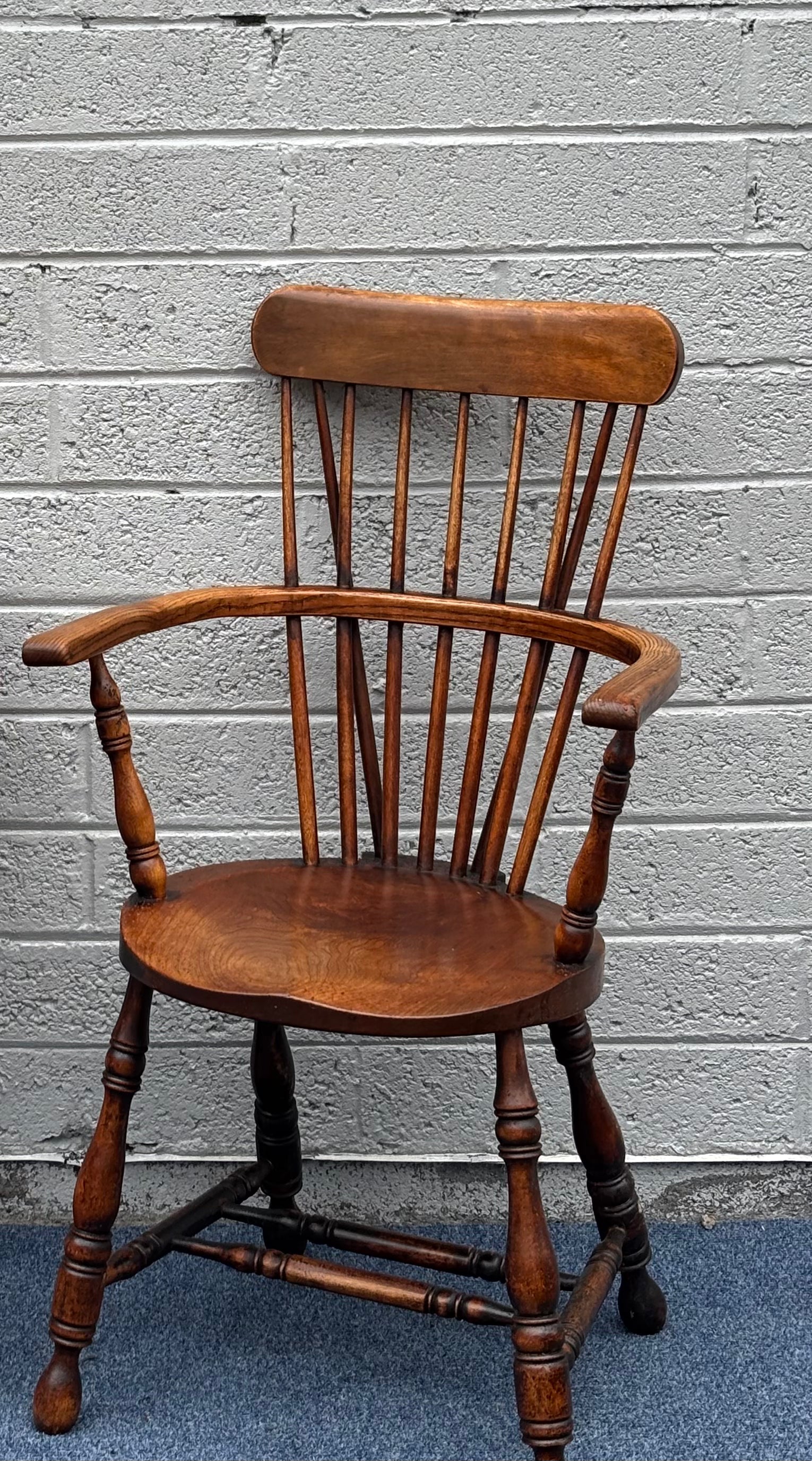19th Century English Comb-Back Windsor Armchair