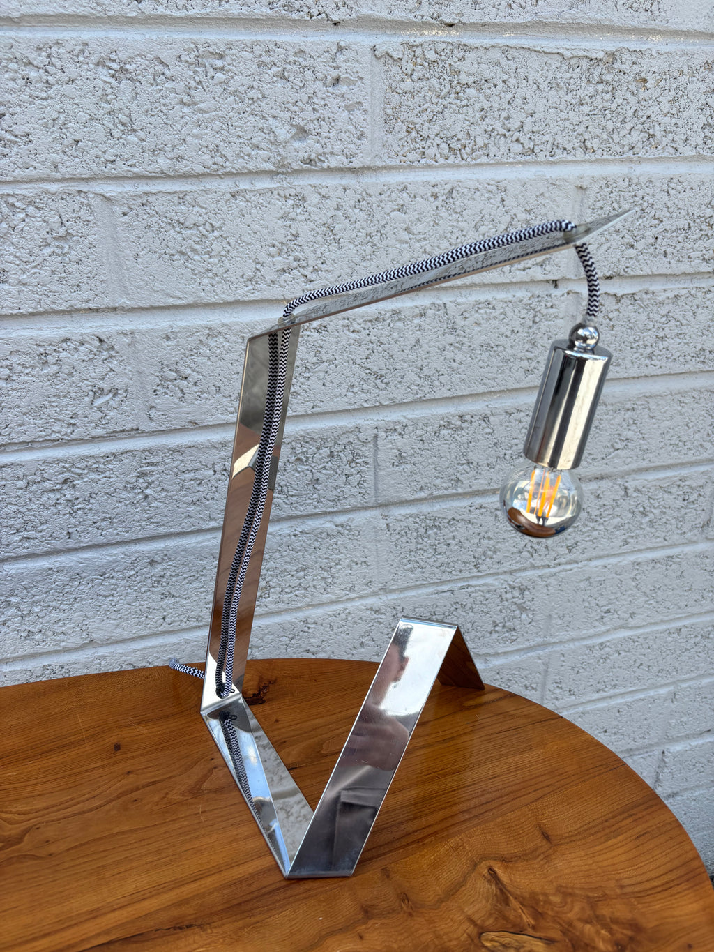 Postmodern Chrome Ribbon Table Lamp distributed by Agemob